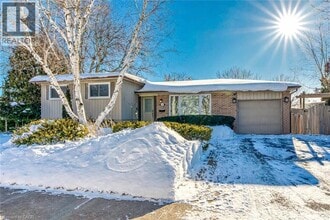 Building Photo - 419 Yale Crescent