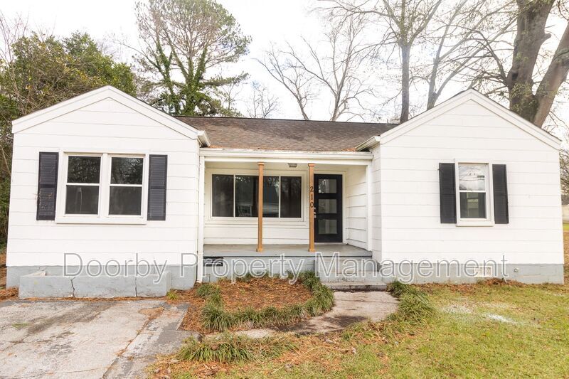 Photo - 210 S Lovell Ave