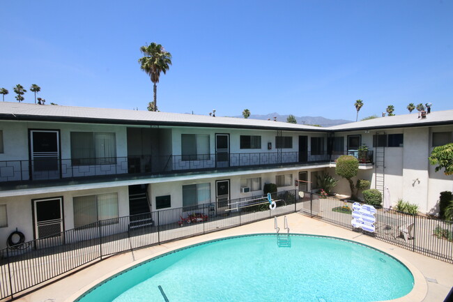 Building Photo - 550 N Catalina Ave