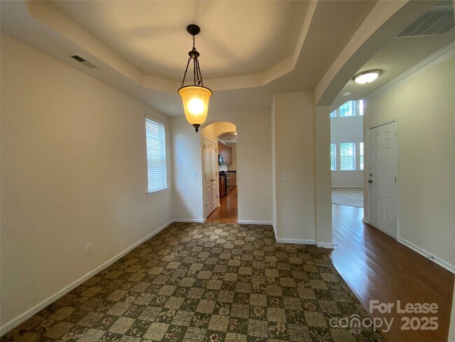Building Photo - 6512 Manitoba Ln