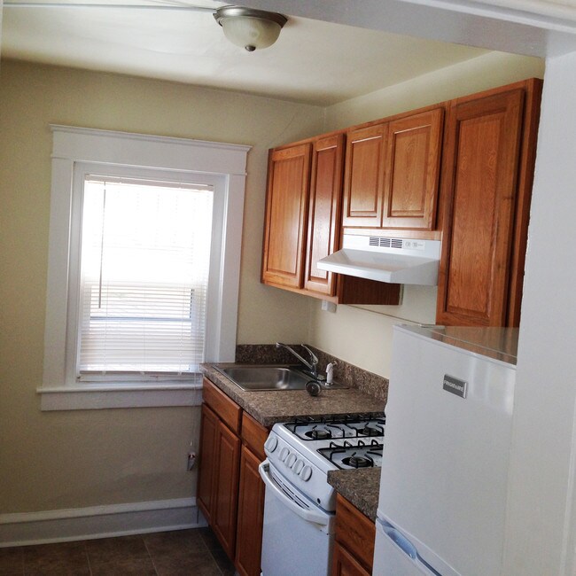 Building Photo - Woodland Apartments
