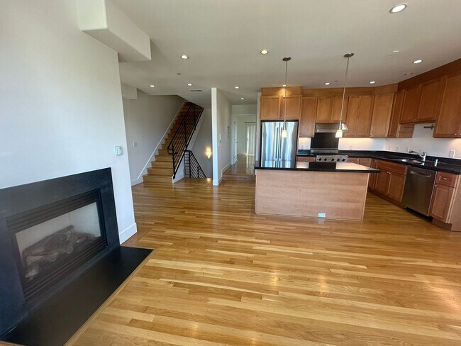 Foto del edificio - Potrero Hill Condo with Panoramic Views