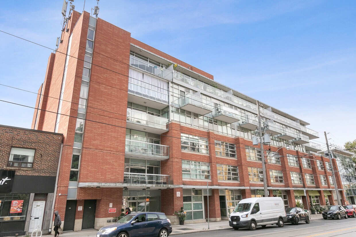 Primary Photo - 309-601 Kingston Rd