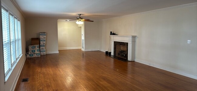 Building Photo - Nice 4 bedroom/5.5 bath home on N. Ocean Boulevard
