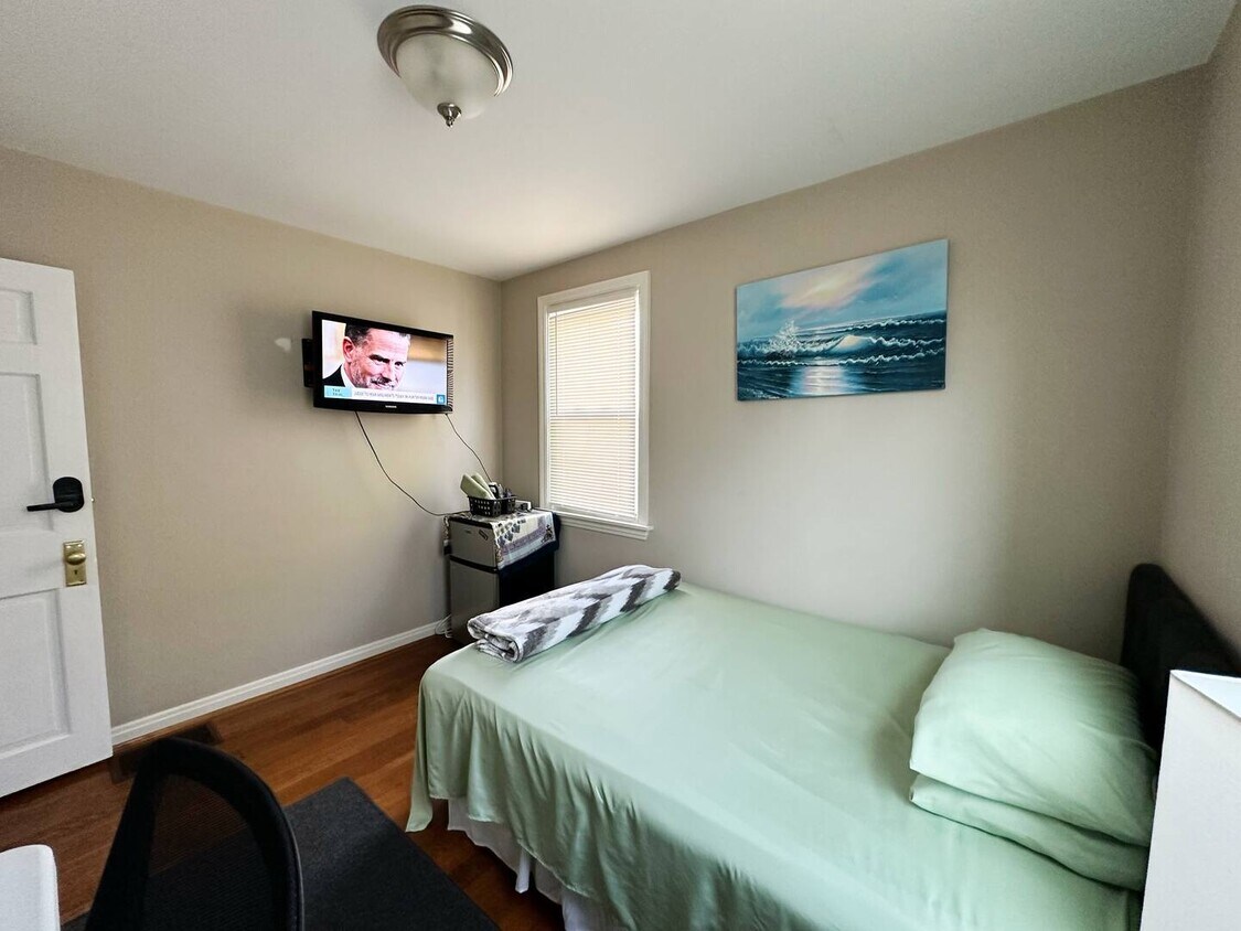 Foto principal - 4004 Matson Ave