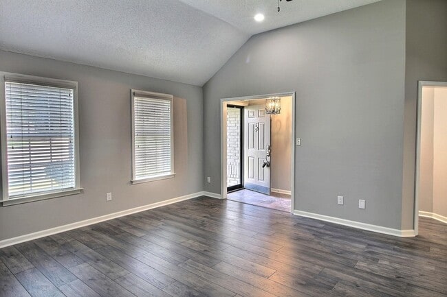 Building Photo - 244 Saybrook Cove