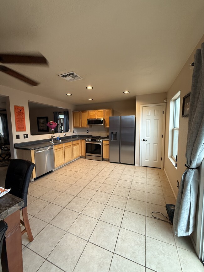 Foto del edificio - 3508 N Sierra Springs Dr