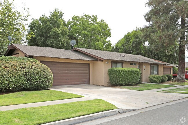 Building Photo - 1220 Sylmar Ave