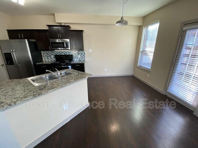 Foto del edificio - 3621 Valley Vista Dr