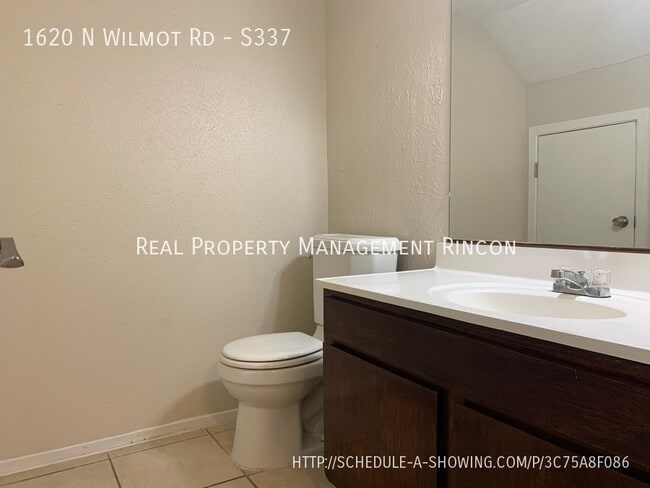 Building Photo - 1620 N Wilmot Rd