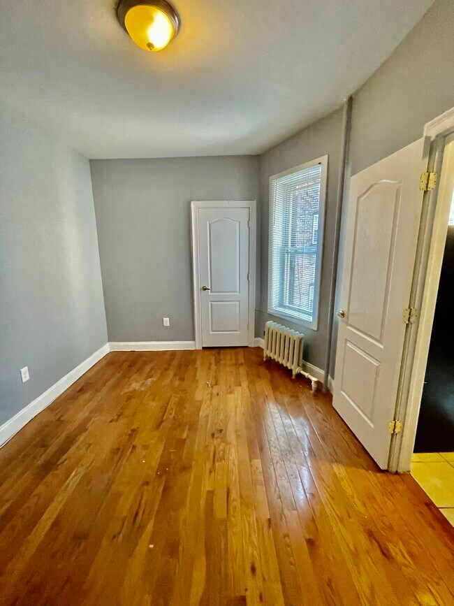 Foto del edificio - 1204 Kennedy Blvd