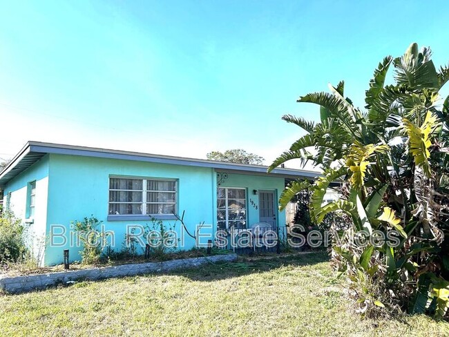 Building Photo - 1938 Atlantis Dr