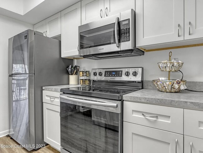 Building Photo - 730 Ridge Club Dr