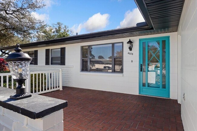 Foto del edificio - 4538 Gilpin Way