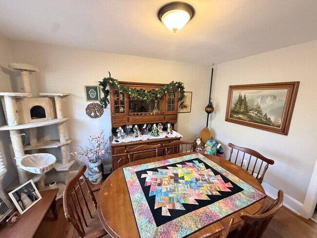 Building Photo - Quiet 2BR Retreat Minutes from Downtown Athens