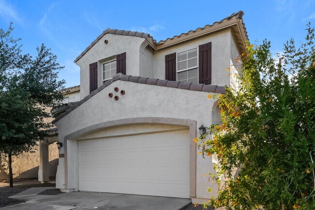 Building Photo - 2522 S 90th Glen