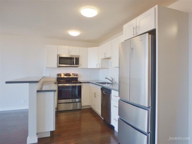Building Photo - 655 Kansas St