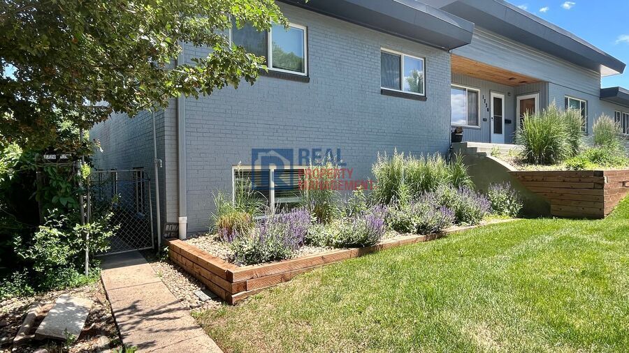 Foto principal - 1720 S Cook St