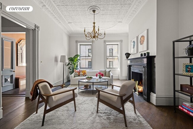 Building Photo - 57 Middagh St