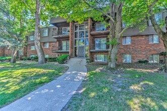 Building Photo - Park West