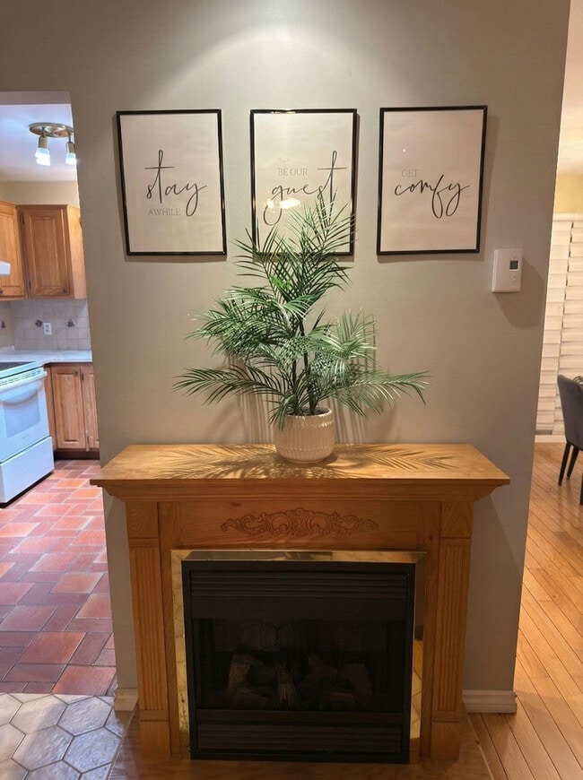 Building Photo - 146 Rue Guy