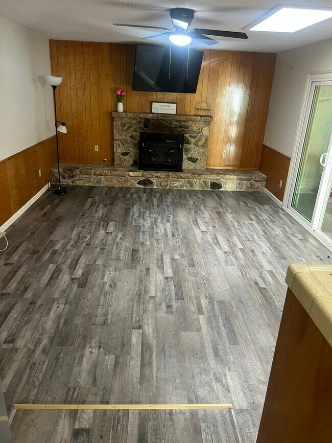 Foto del edificio - 4040 Marlow Ct