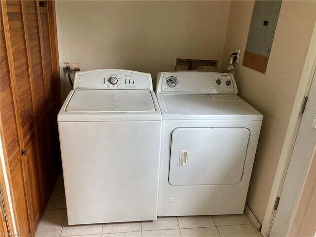 Foto del edificio - 1305 Kent Dr