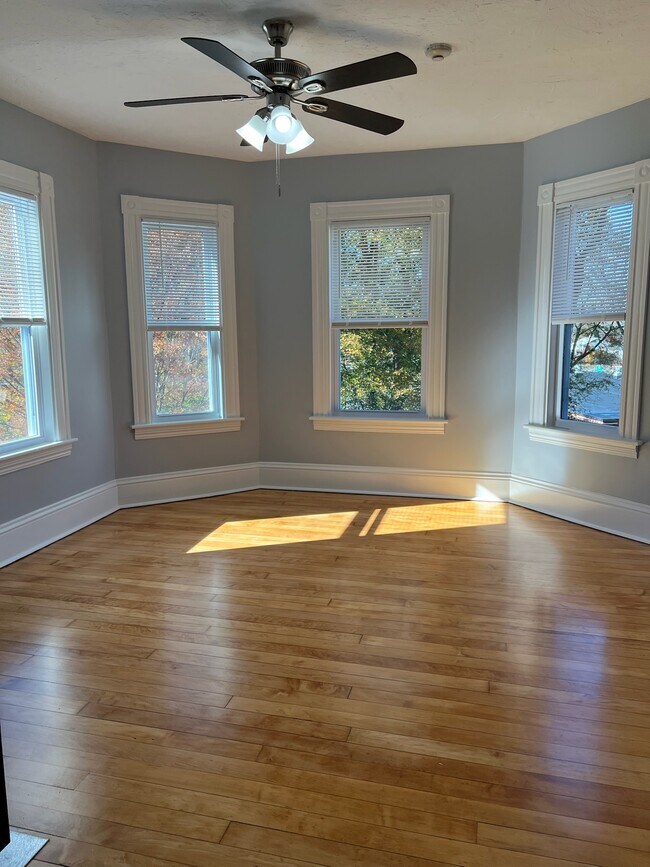 SALA DE ESTAR - 28 Paine St