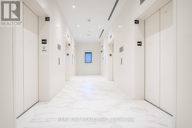 Photo du bâtiment - 3900 Confederation Pkwy