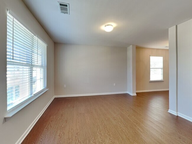 Foto del edificio - 928 Cassidy Dr