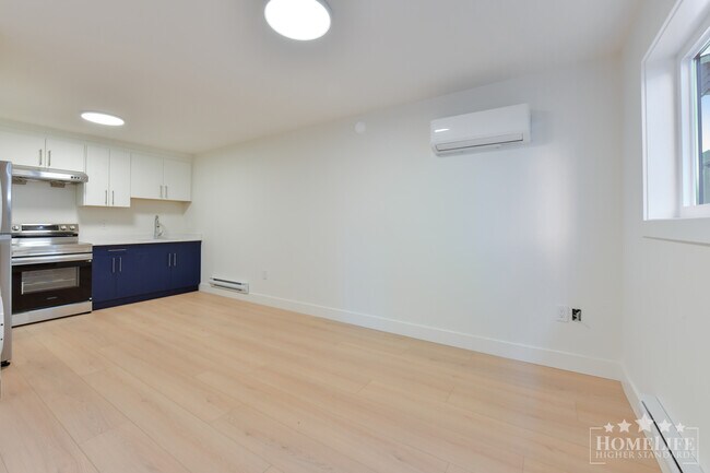 Photo du bâtiment - Brand New 1-Bedroom Coach House in North Delta – Private Freestanding Home with Utilities Included
