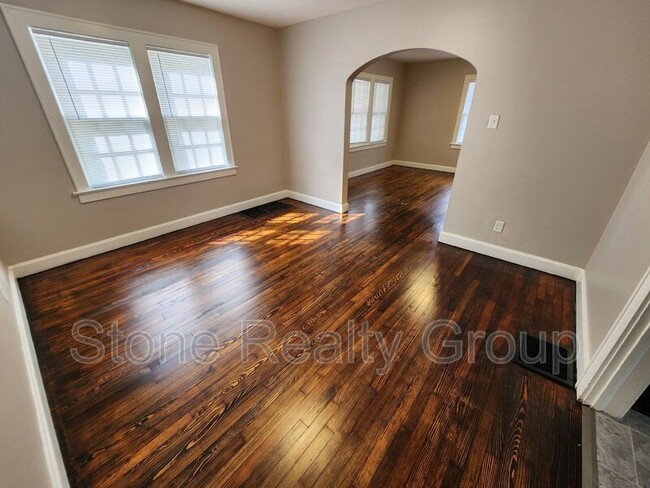 Foto del edificio - 2604 Franklin St