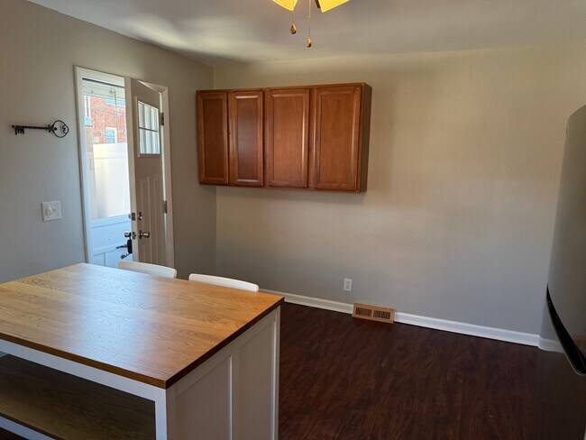 Foto del edificio - 1219 Tyler St