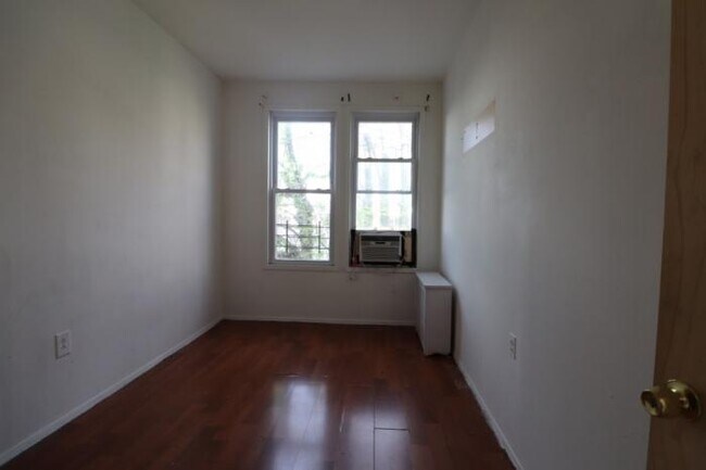 Building Photo - 2 bedroom in BROOKLYN NY 11214
