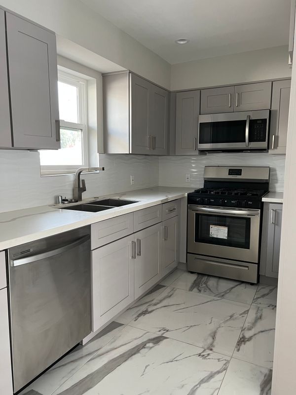 Foto del edificio - 10324 Mt Gleason Ave