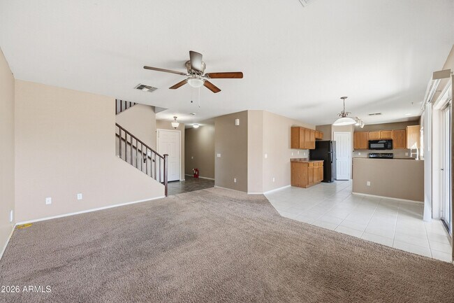 Foto del edificio - 17137 W Port Royale Ln