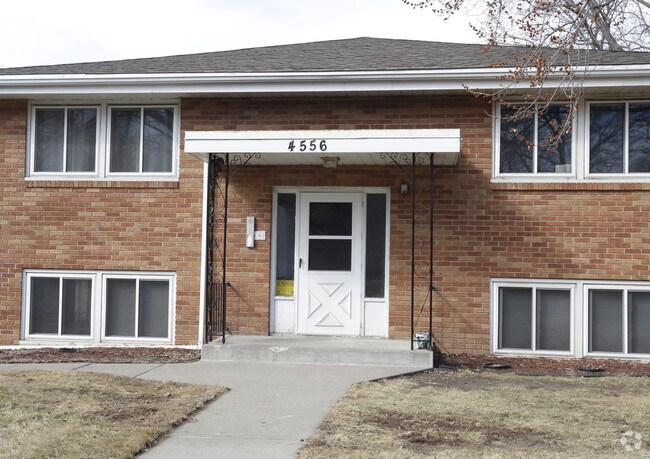 Foto del edificio - 4556 Tyler St NE