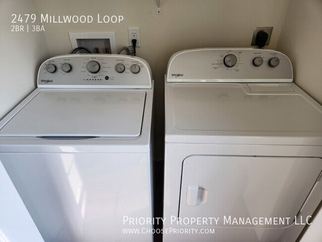 Foto del edificio - 2479 Millwood Loop