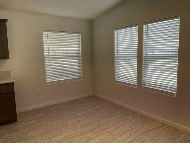 Foto del edificio - 18027 N 17th Pl