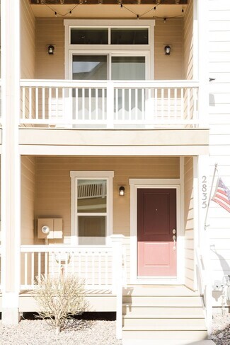 Building Photo - 2835 S Fox Ct