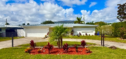 Building Photo - 2685 SE 5th St