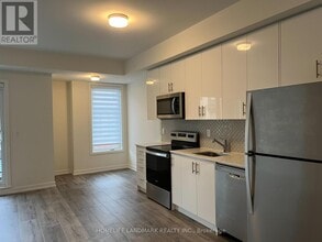 Building Photo - 3550 Colonial Dr