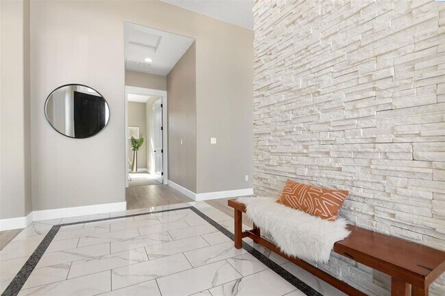 Foto del edificio - LIVE YOUR BEST LIFE!