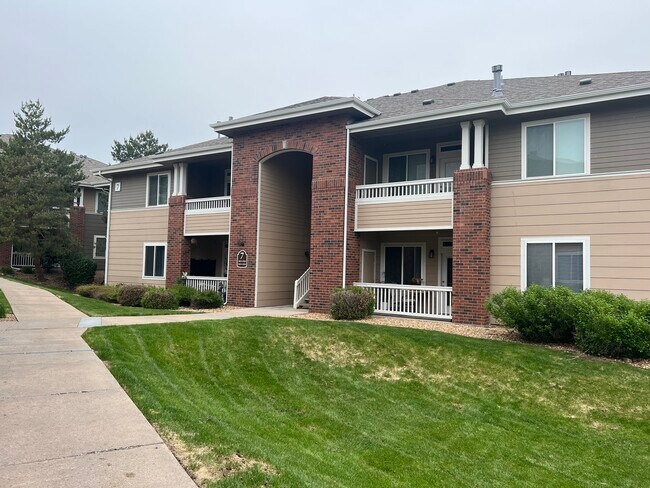 Building Photo - 8481 W Union Ave