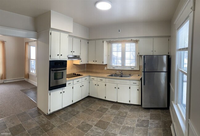 Building Photo - 3 br, 1.5 bath House - 338 Brown St SW