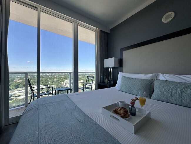 Foto del edificio - 2889 McFarlane Rd