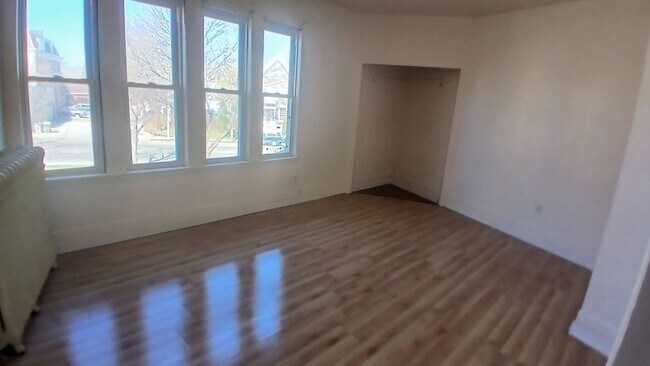 Foto del edificio - 2262 S Chase Ave