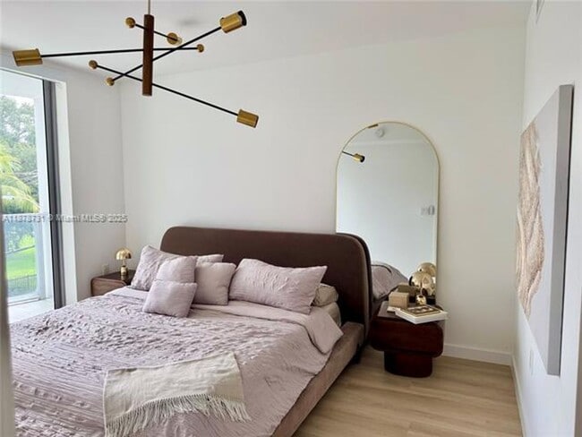 Foto del edificio - 13800 Highland Dr