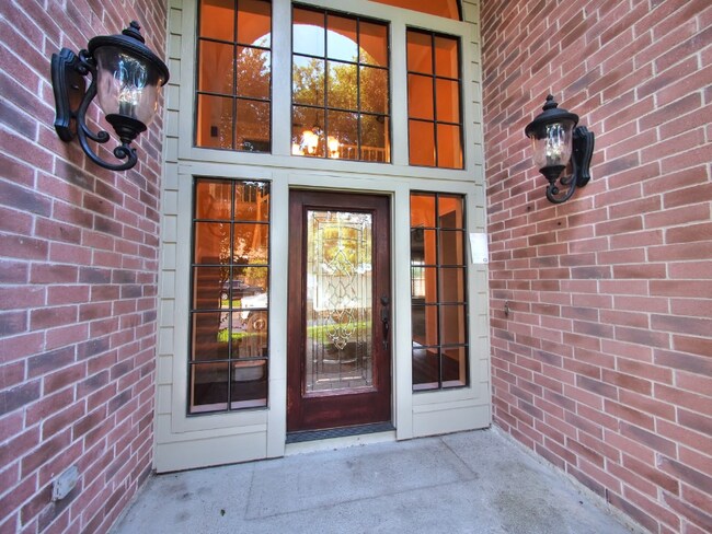 Building Photo - 7002 Adbury Dr