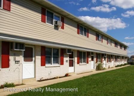 Primary Photo - 1057-1079 Schwanger Rd